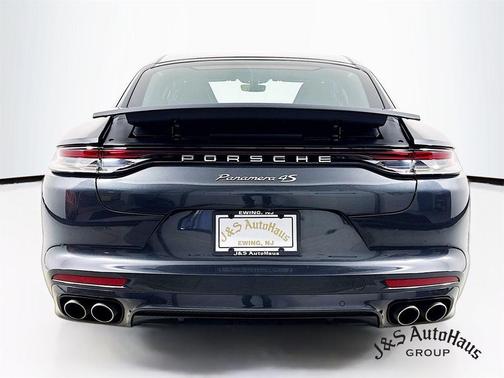 2023 Porsche Panamera 4S