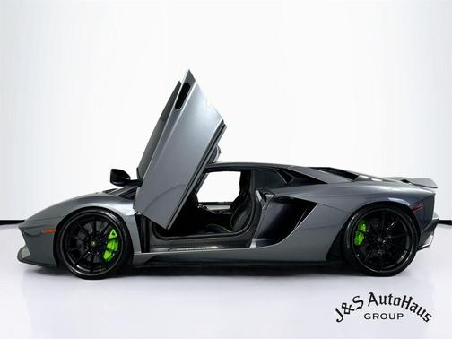 Gray 2018 Lamborghini Aventador S Base