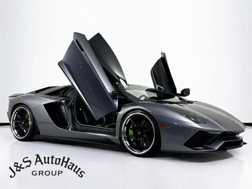 Gray 2018 Lamborghini Aventador S Base