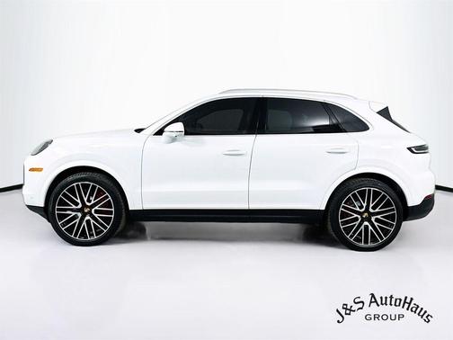2024 Porsche Cayenne S