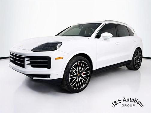 2024 Porsche Cayenne S