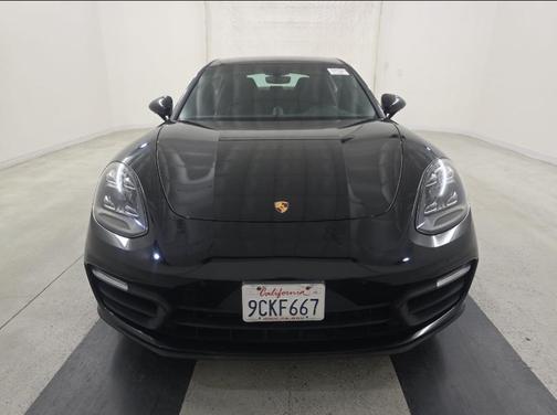 2022 Porsche Panamera Platinum Edition