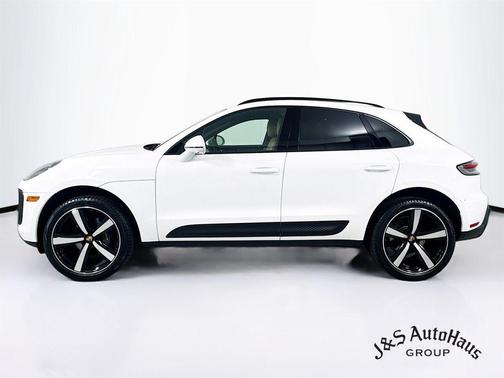 2024 Porsche Macan Base