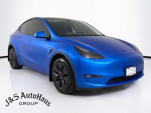 Black 2025 Tesla Model Y Long Range