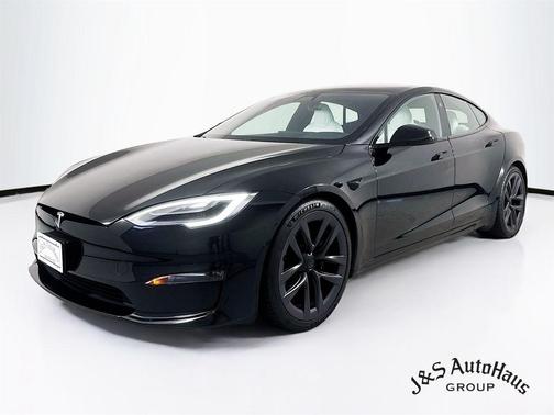 2022 Tesla Model S Plaid