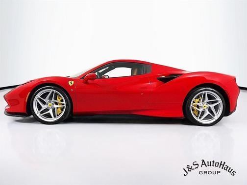 2022 Ferrari F8 Spider Base