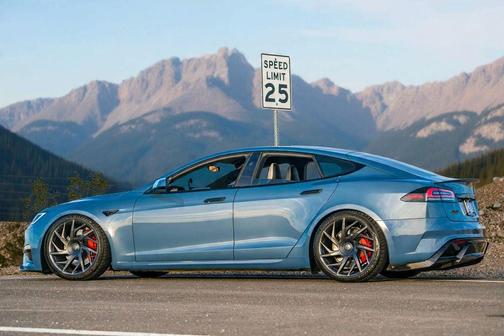 2026 Tesla Model S Plaid