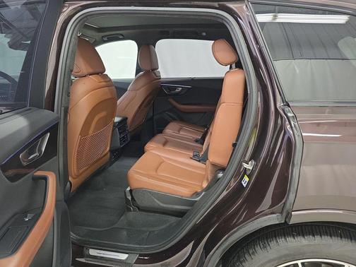 2022 Audi Q7 55 Prestige