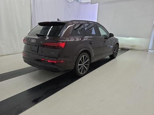 2022 Audi Q7 55 Prestige