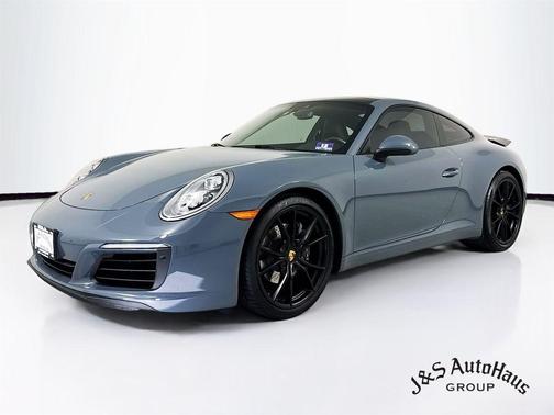 2018 Porsche 911 Carrera