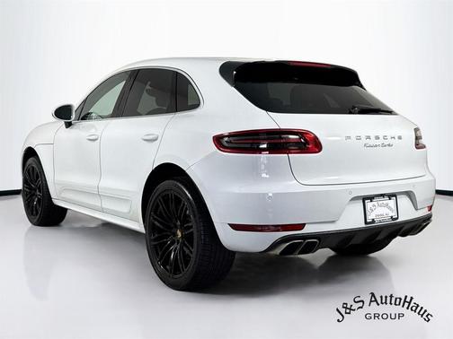 White 2016 Porsche Macan Turbo