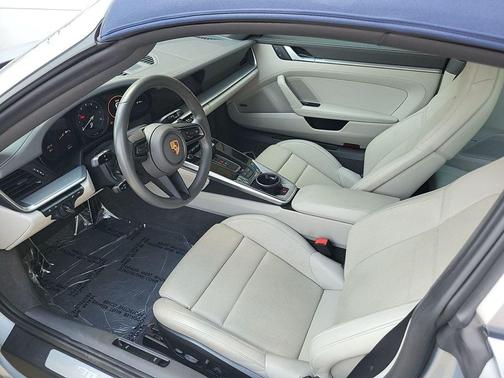 2022 Porsche 911 Targa 4 GTS