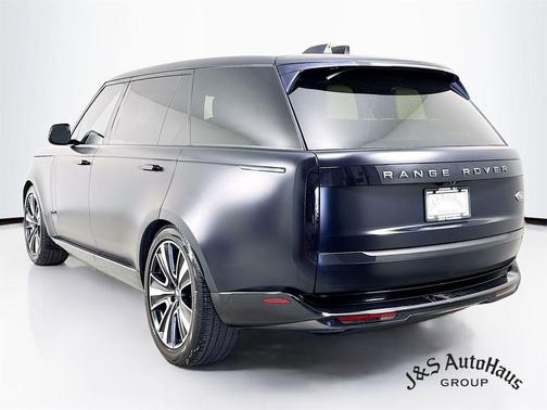 2023 Land Rover Range Rover P400 SE