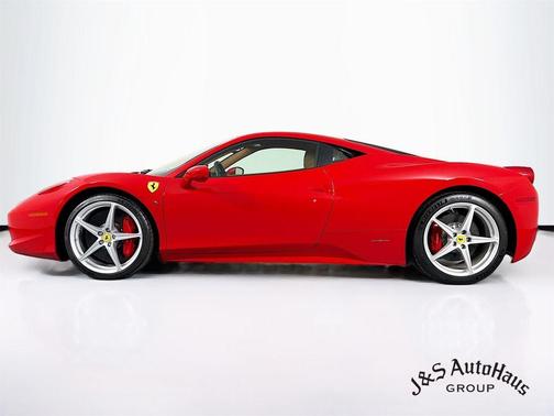 2011 Ferrari 458 Italia Base