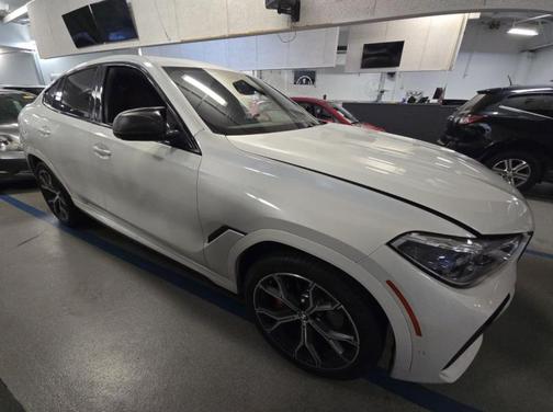 2023 BMW X6 xDrive40i