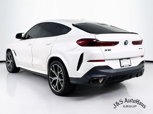 2023 BMW X6 xDrive40i