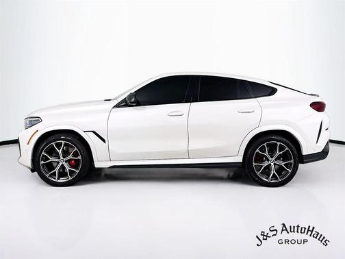2023 BMW X6 xDrive40i