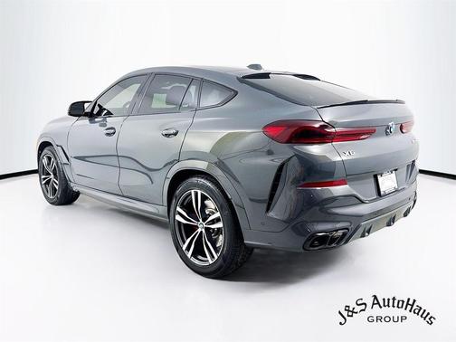 2024 BMW X6 M60i