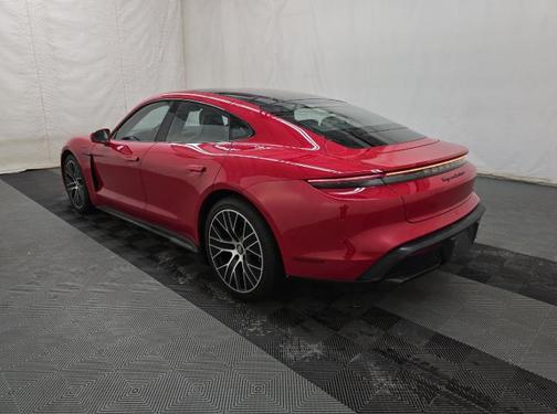 2020 Porsche Taycan Turbo S