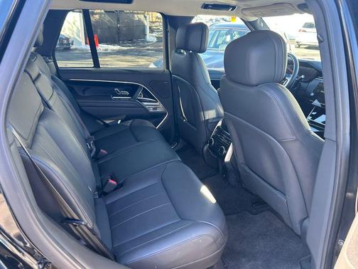 2024 Land Rover Range Rover P530 SE