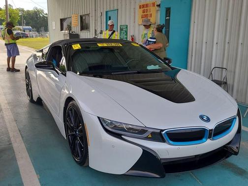 2019 BMW i8 Base