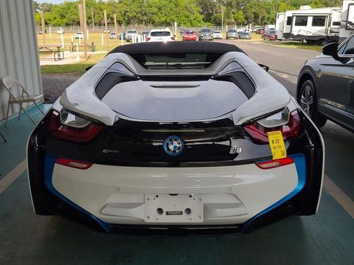 2019 BMW i8 Base