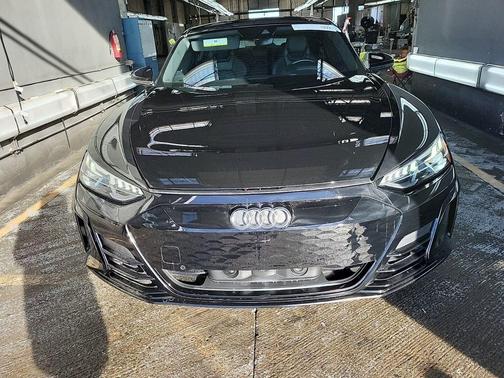 2022 Audi e-tron GT Prestige