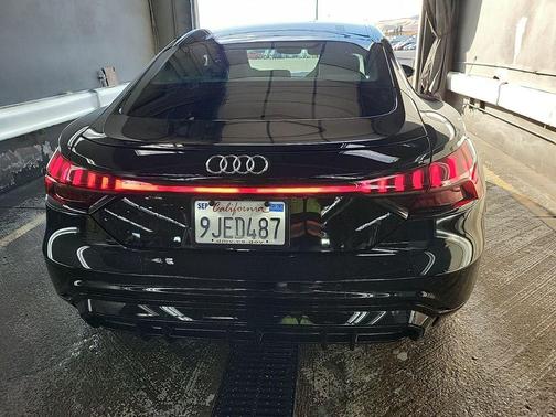 2022 Audi e-tron GT Prestige