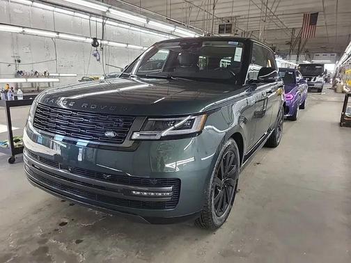 Belgravia Green 2023 Land Rover Range Rover P400 SE