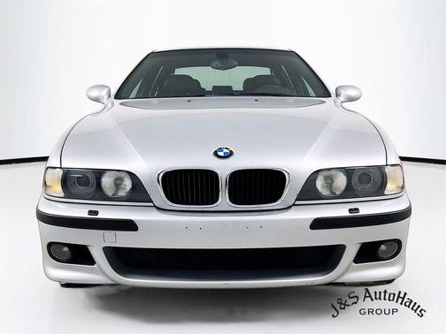 2000 BMW M5
