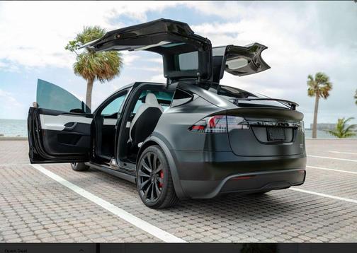 2023 Tesla Model X Plaid