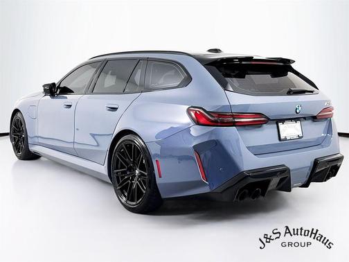 2025 BMW M5 Base