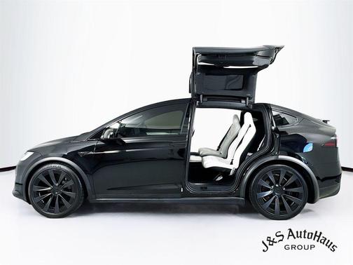 2022 Tesla Model X Plaid