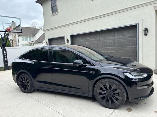 2022 Tesla Model X Plaid