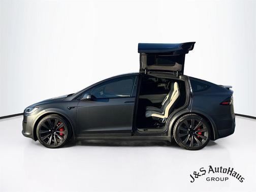 2025 Tesla Model X Plaid
