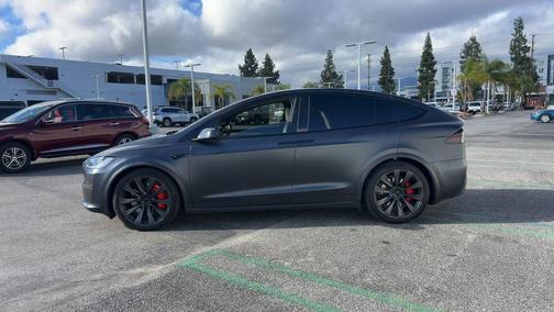 2025 Tesla Model X Plaid