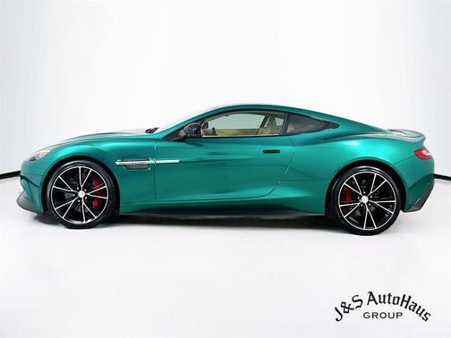 2017 Aston Martin Vanquish V12