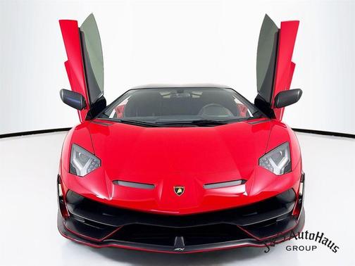 2020 Lamborghini Aventador SVJ Base