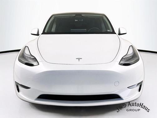 2025 Tesla Model Y Long Range