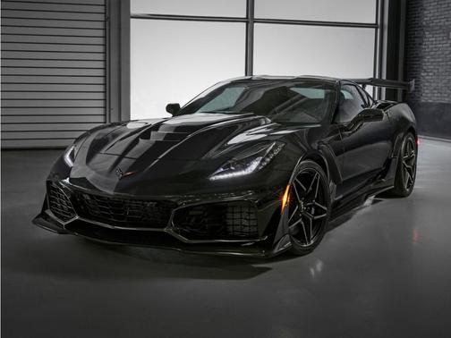 Watkins Glen Gray Metallic 2019 Chevrolet Corvette ZR1