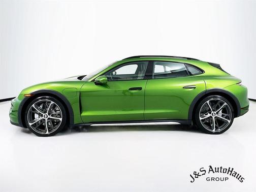2022 Porsche Taycan Cross Turismo 4S