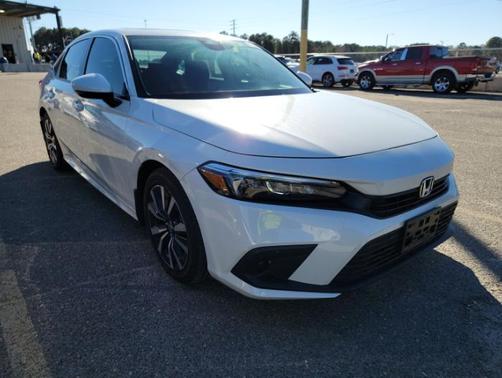 White 2024 Honda Civic EX