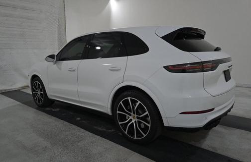 2021 Porsche Cayenne Turbo