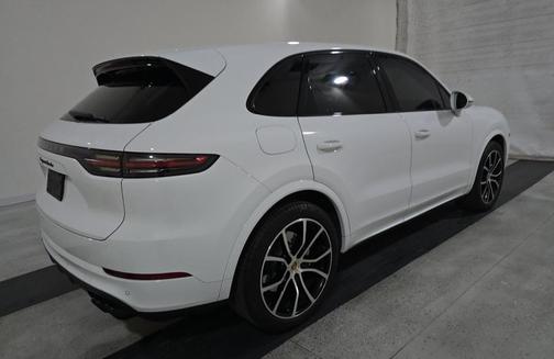 2021 Porsche Cayenne Turbo