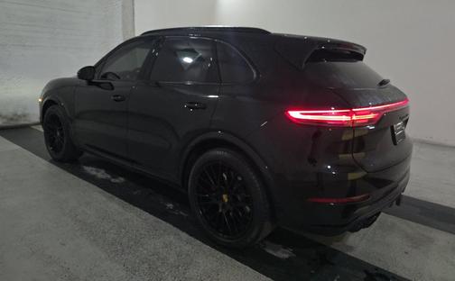 2021 Porsche Cayenne Turbo