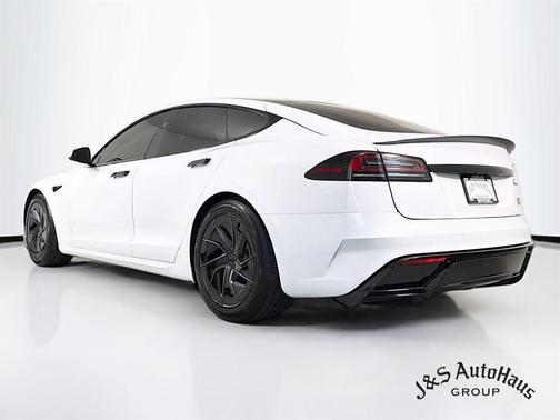 2026 Tesla Model S Plaid