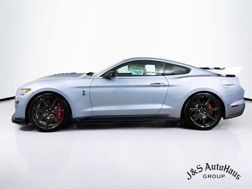 2022 Ford Shelby GT500 Base