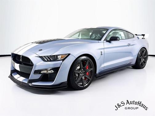 2022 Ford Shelby GT500 Base