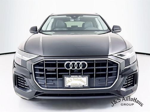 2022 Audi Q8 55 Premium