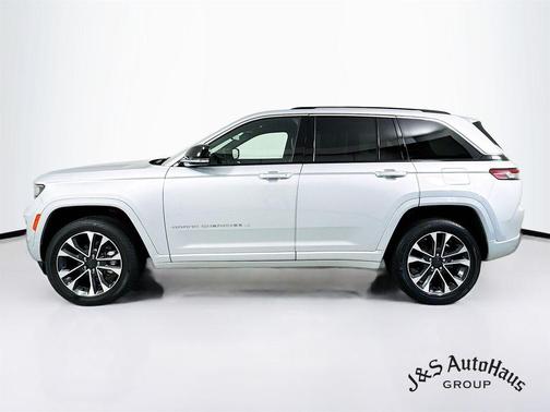 2022 Jeep Grand Cherokee Overland